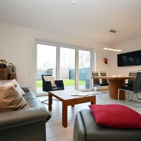 Holiday home Wattwurm-willi-iii *